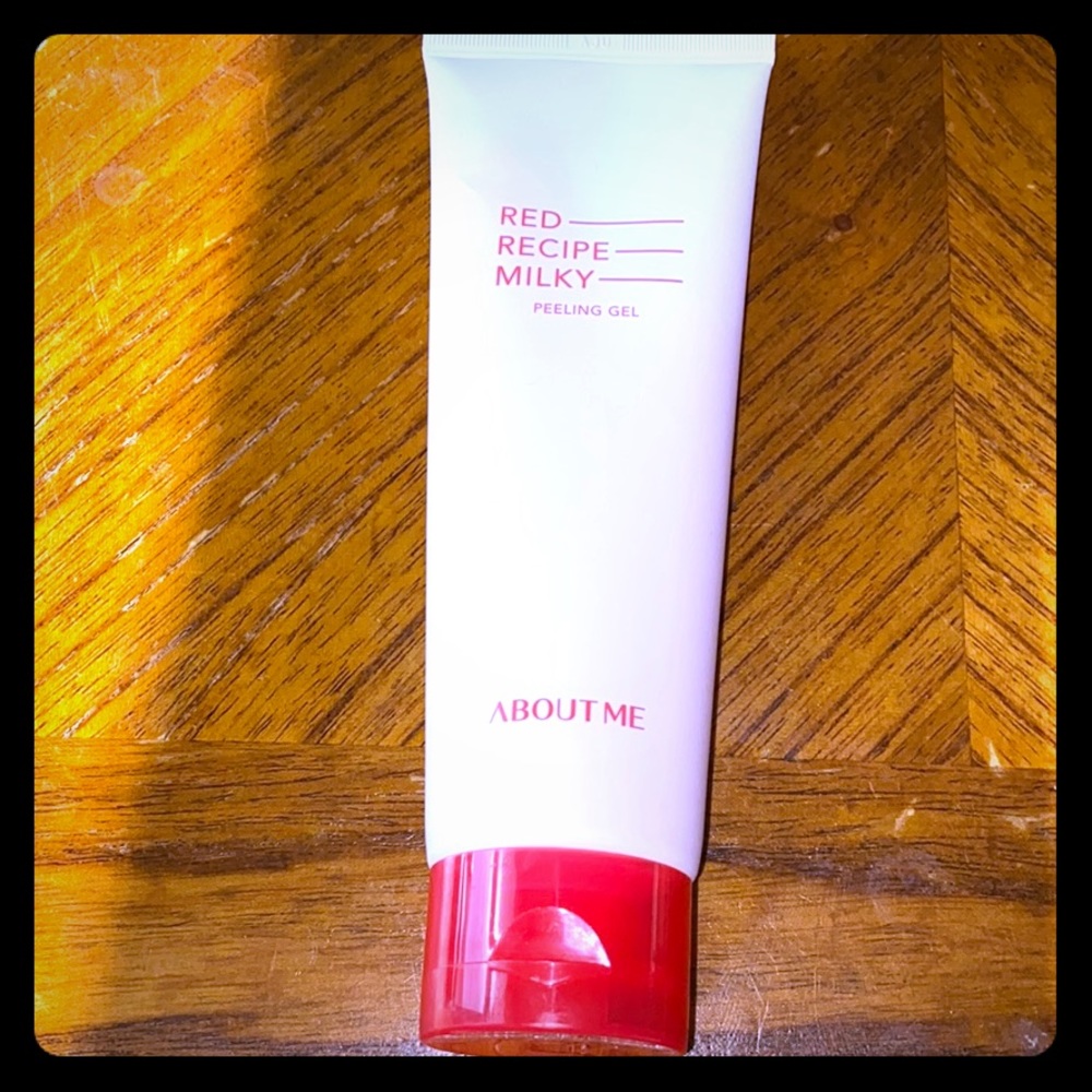 ABOUT ME Red Recipe Milky Peeling Gel